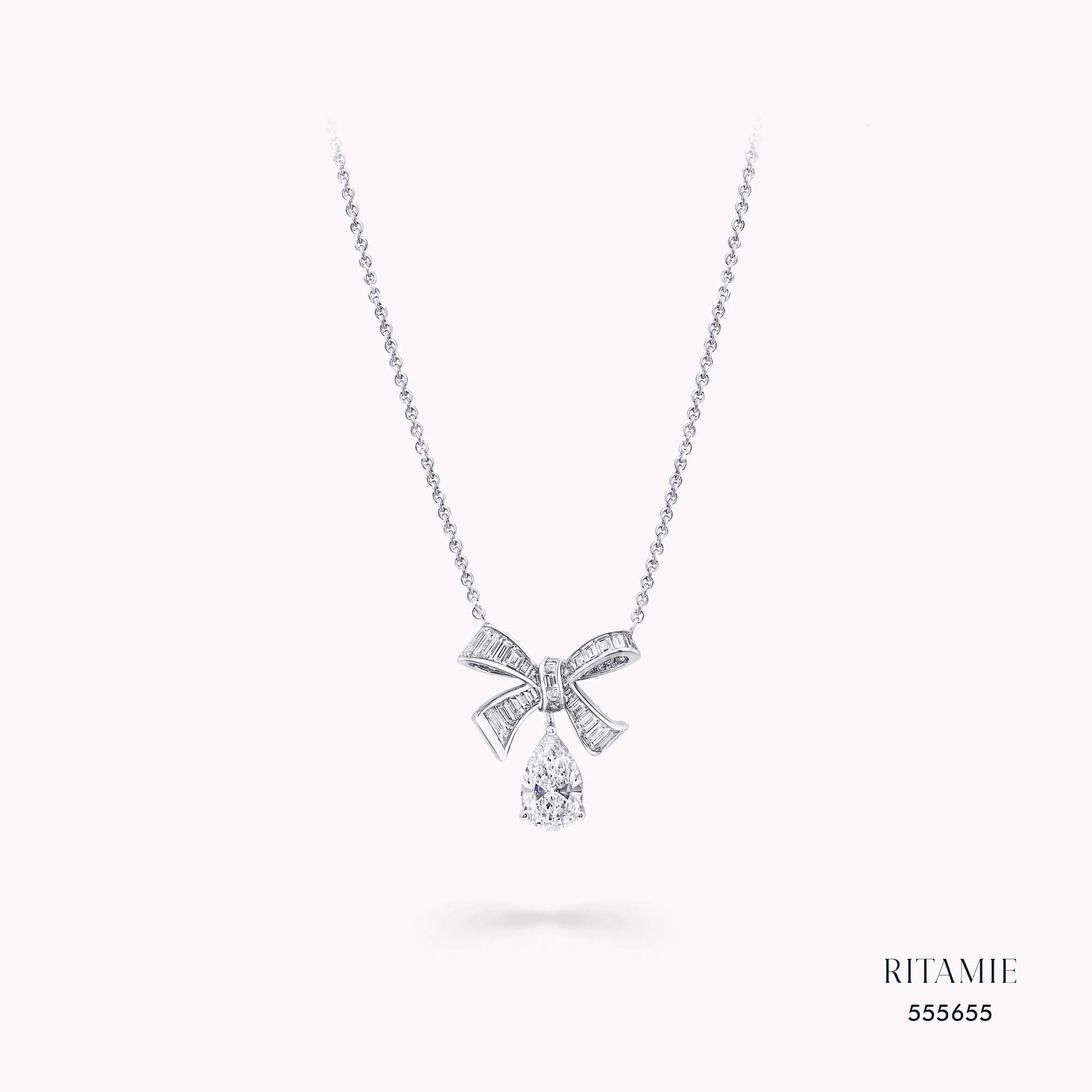 Fluttering Dewdrop Diamond Necklace