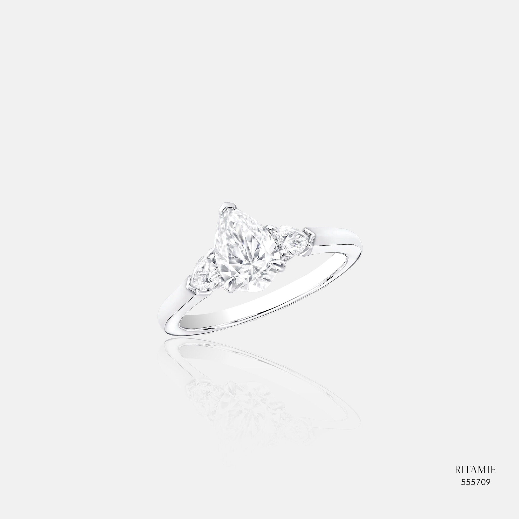 Heartlight Lab-Grown Diamond Ring 555709