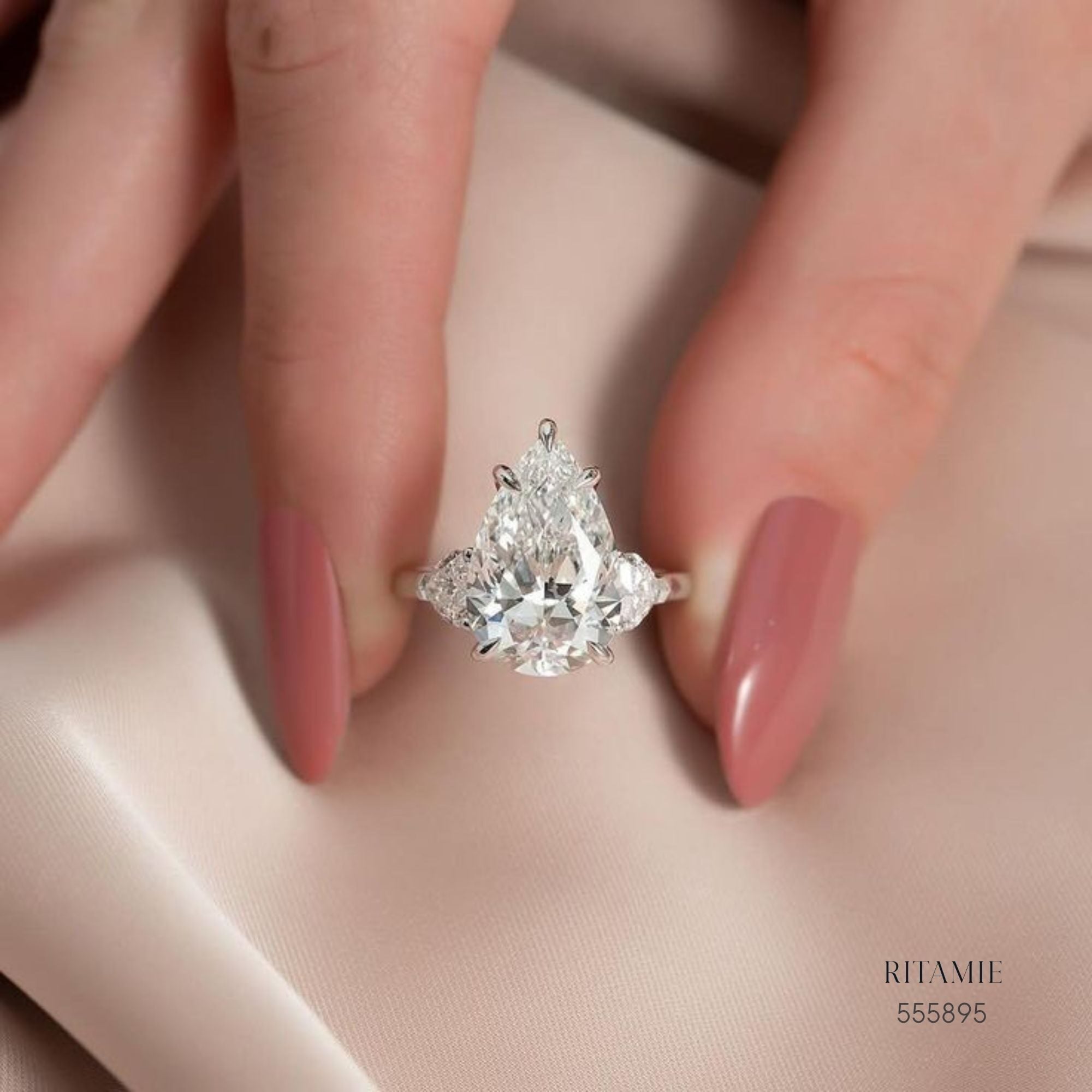 Ring 555895