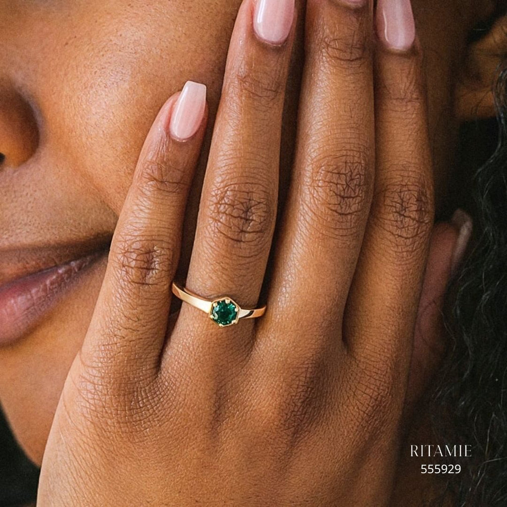 Hex Emerald Signet Ring 555929
