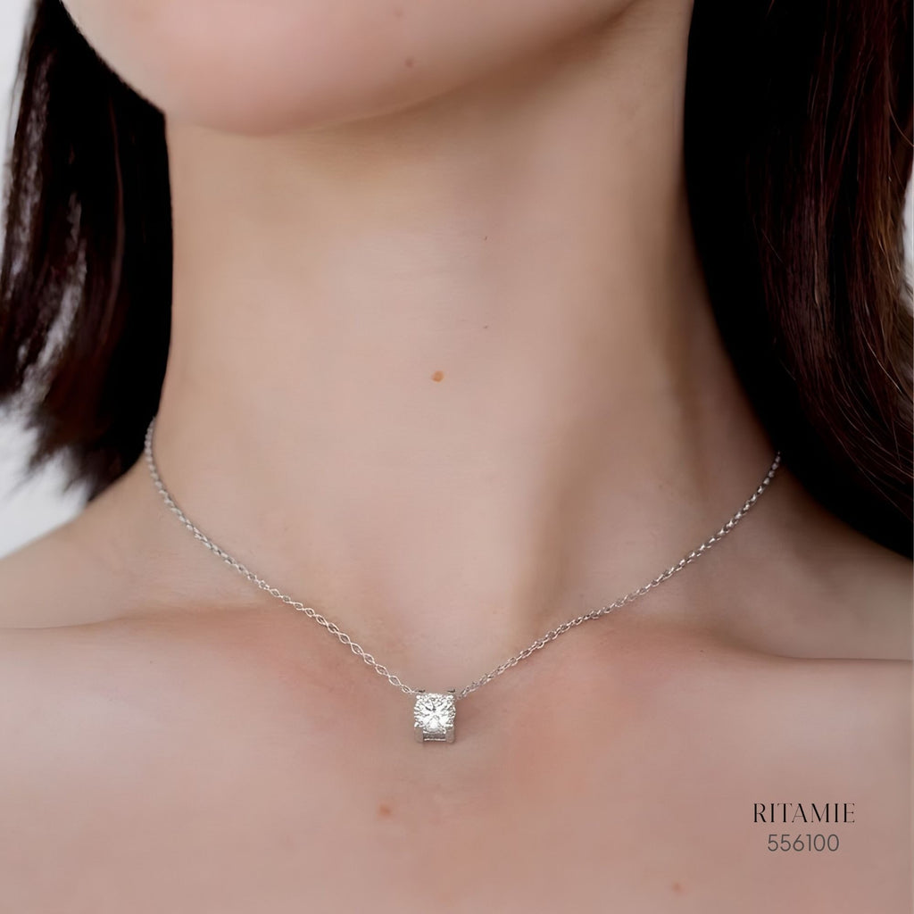 The Parallel Radiance Silver Moissanite Necklace 556100