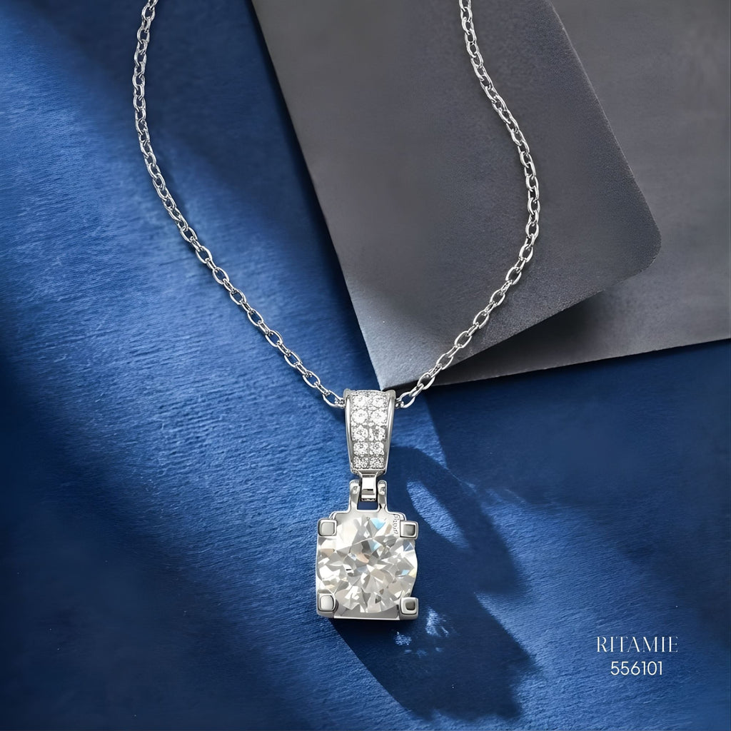 The Urban Radiant Silver Moissanite Necklace 556101
