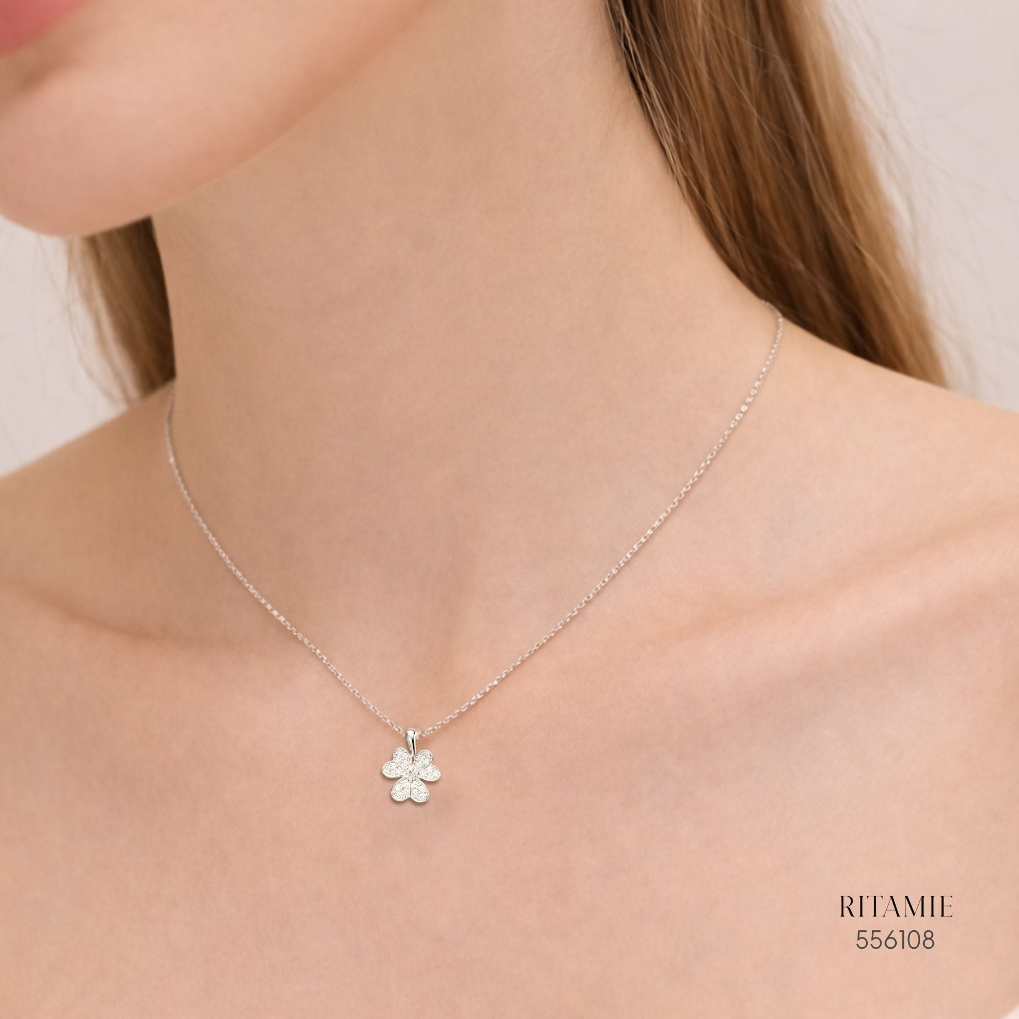 The Graceful Bloom Silver Moissanite Necklace 556108
