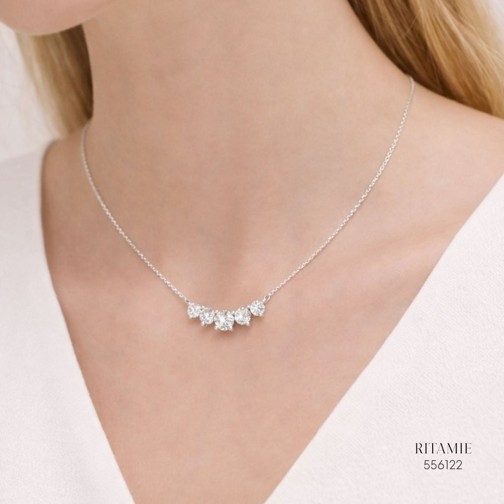 The Luminous Arc Silver Moissanite Necklace 556122