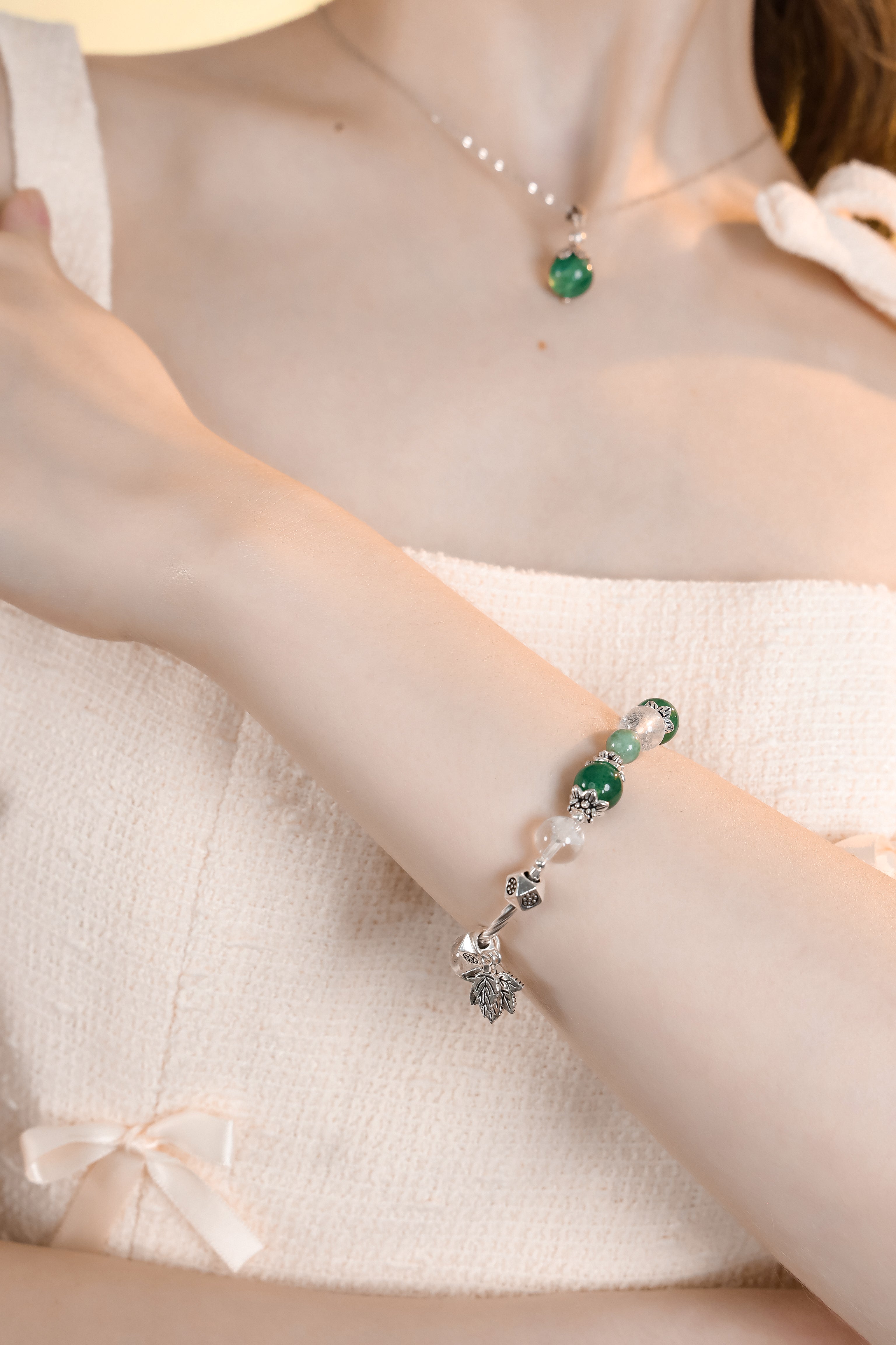 Autumn Glow Greenery Green Strawberry Quartz Bracelet 993365