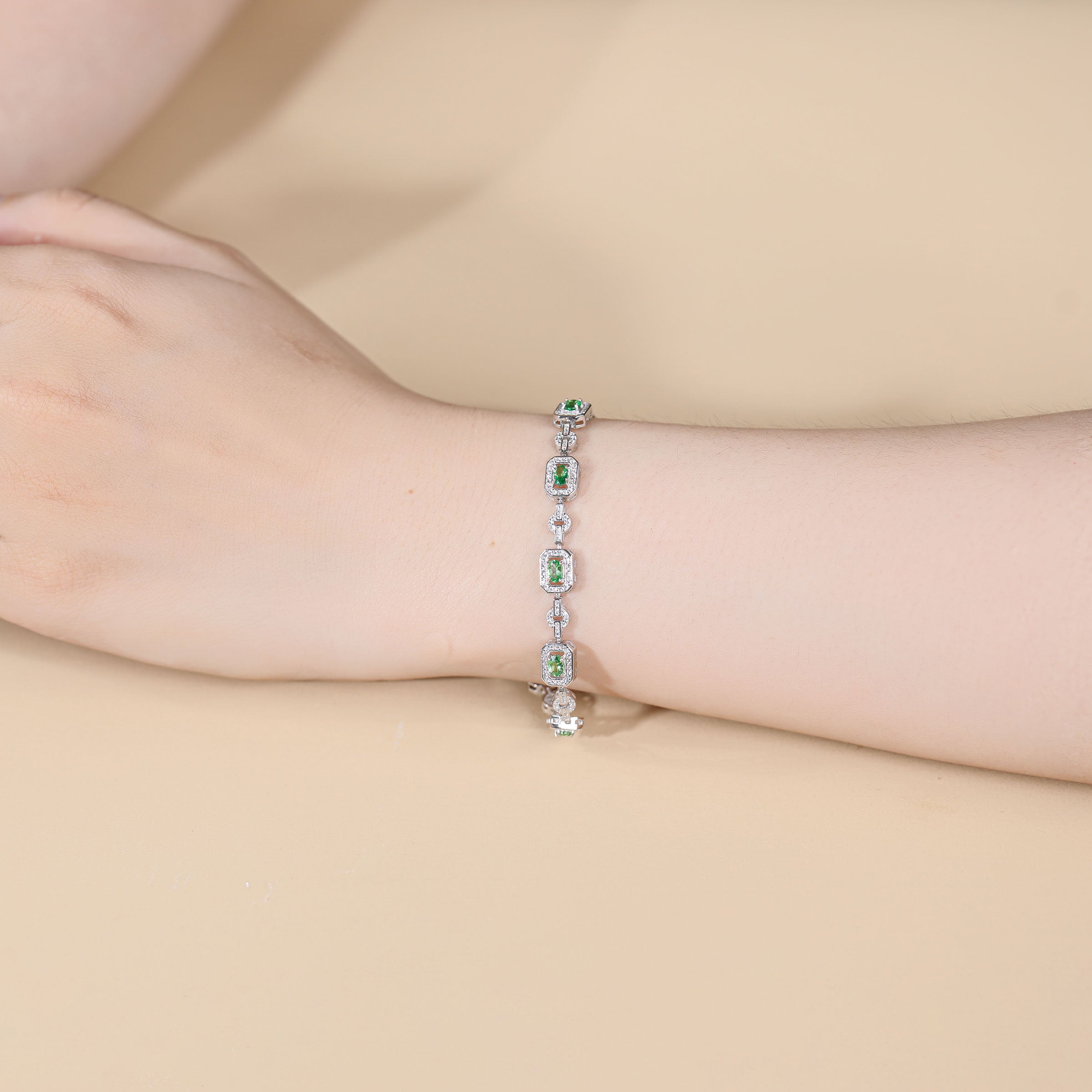 Peridot Bracelet 993429