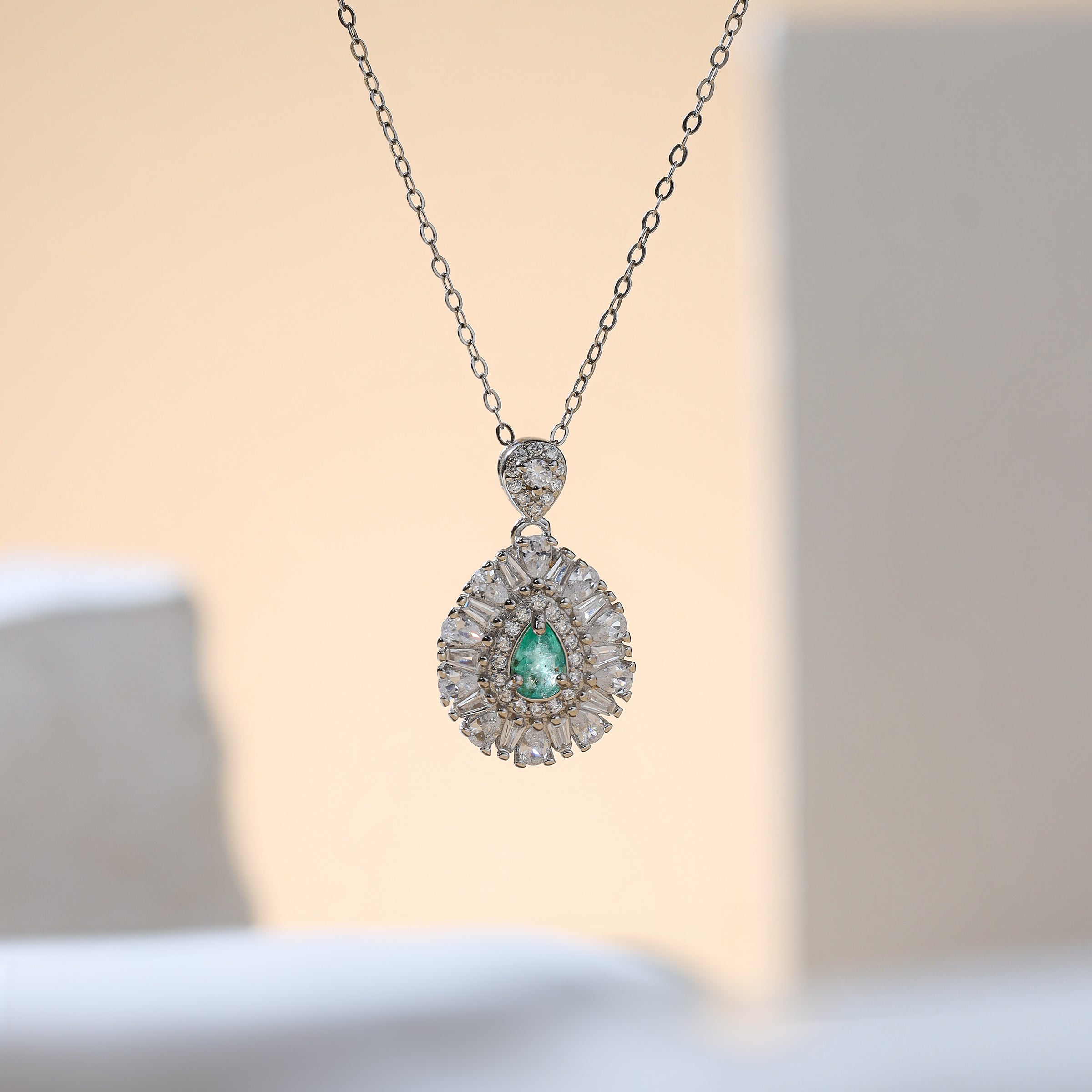 Emerald Necklace 993440