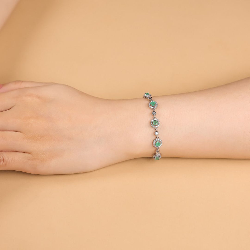 Emerald Bracelet 993576