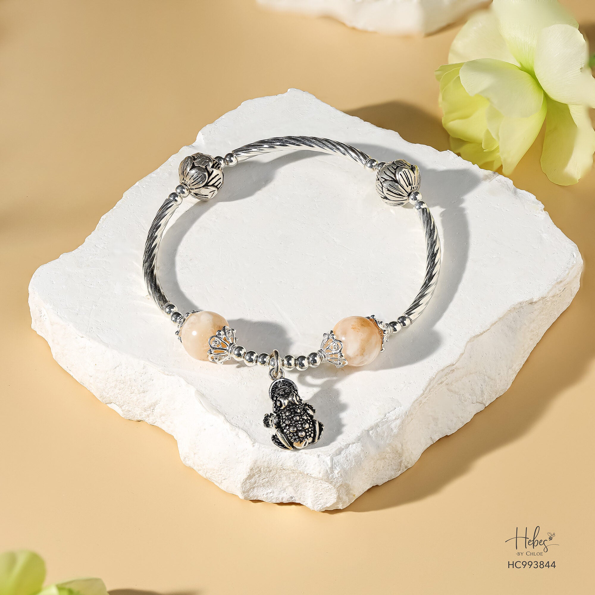 Abundant Flow Lodolite Quartz Bracelet 993844