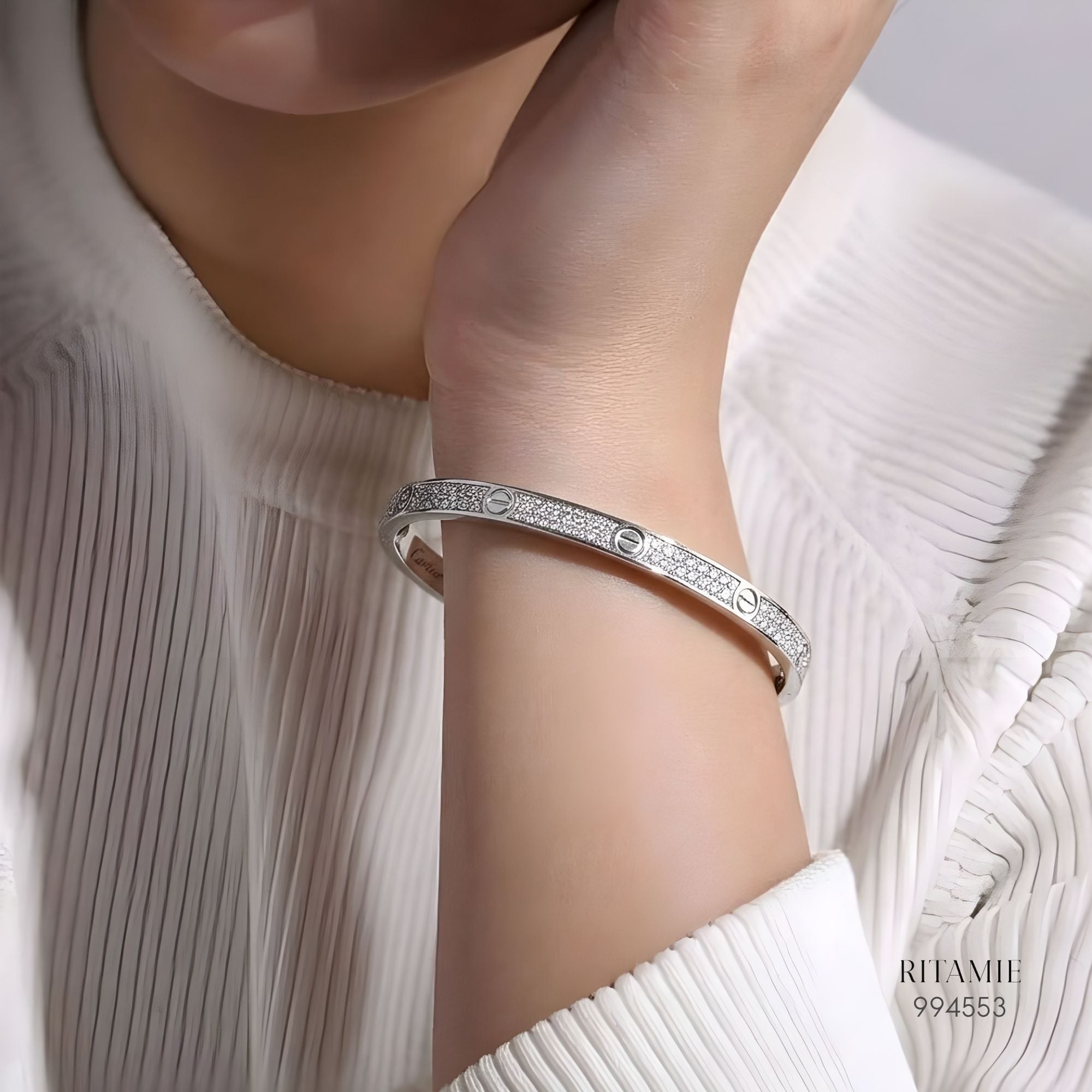 The Iconic Pav? Moissanite Silver Bangle 994553