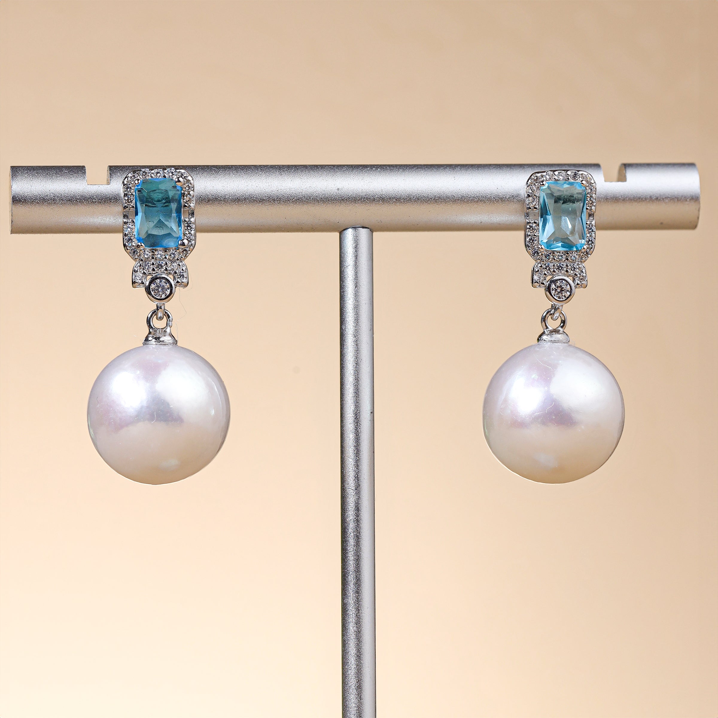 Pearl Earrings 555326