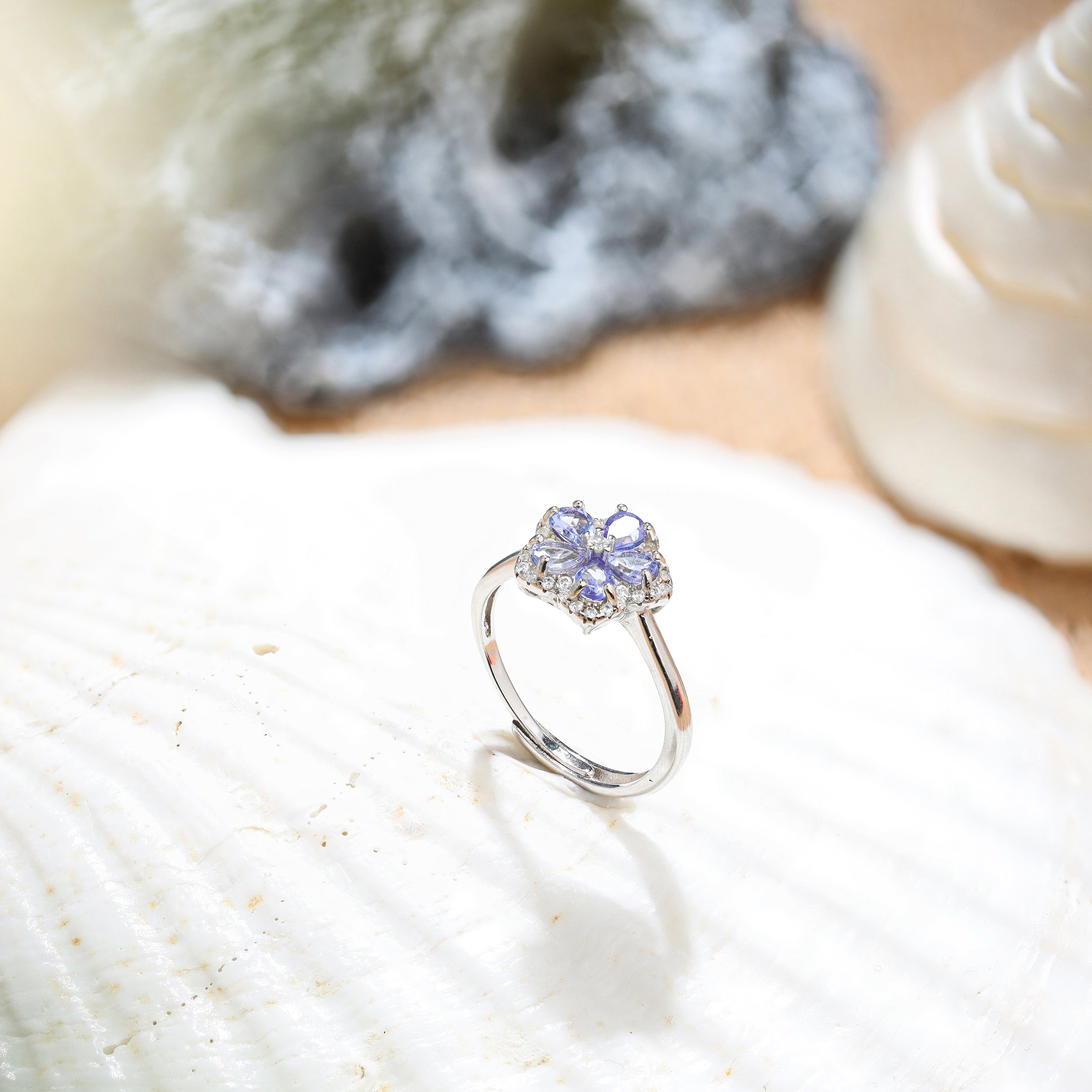 Hebes 
Tanzanite Ring HC90007L