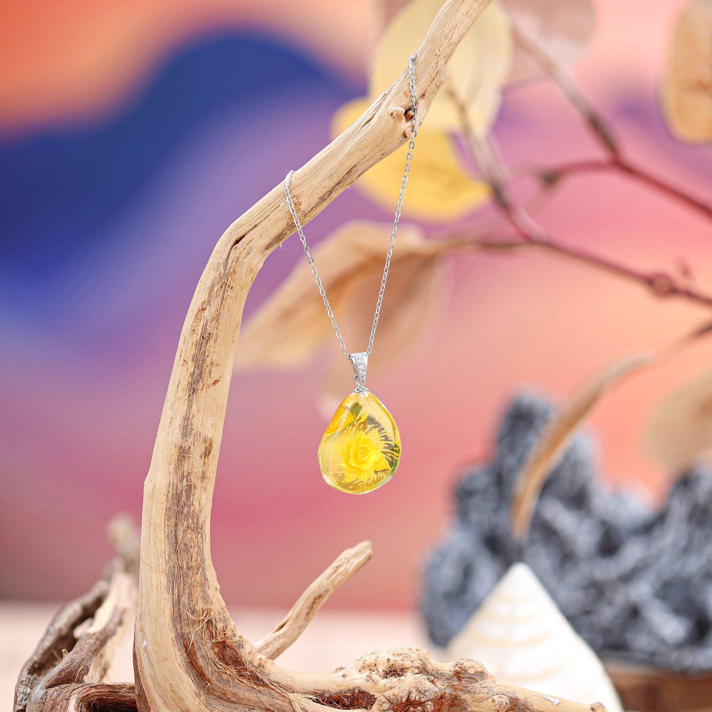 Hebes Amber Pendant HC90031L
