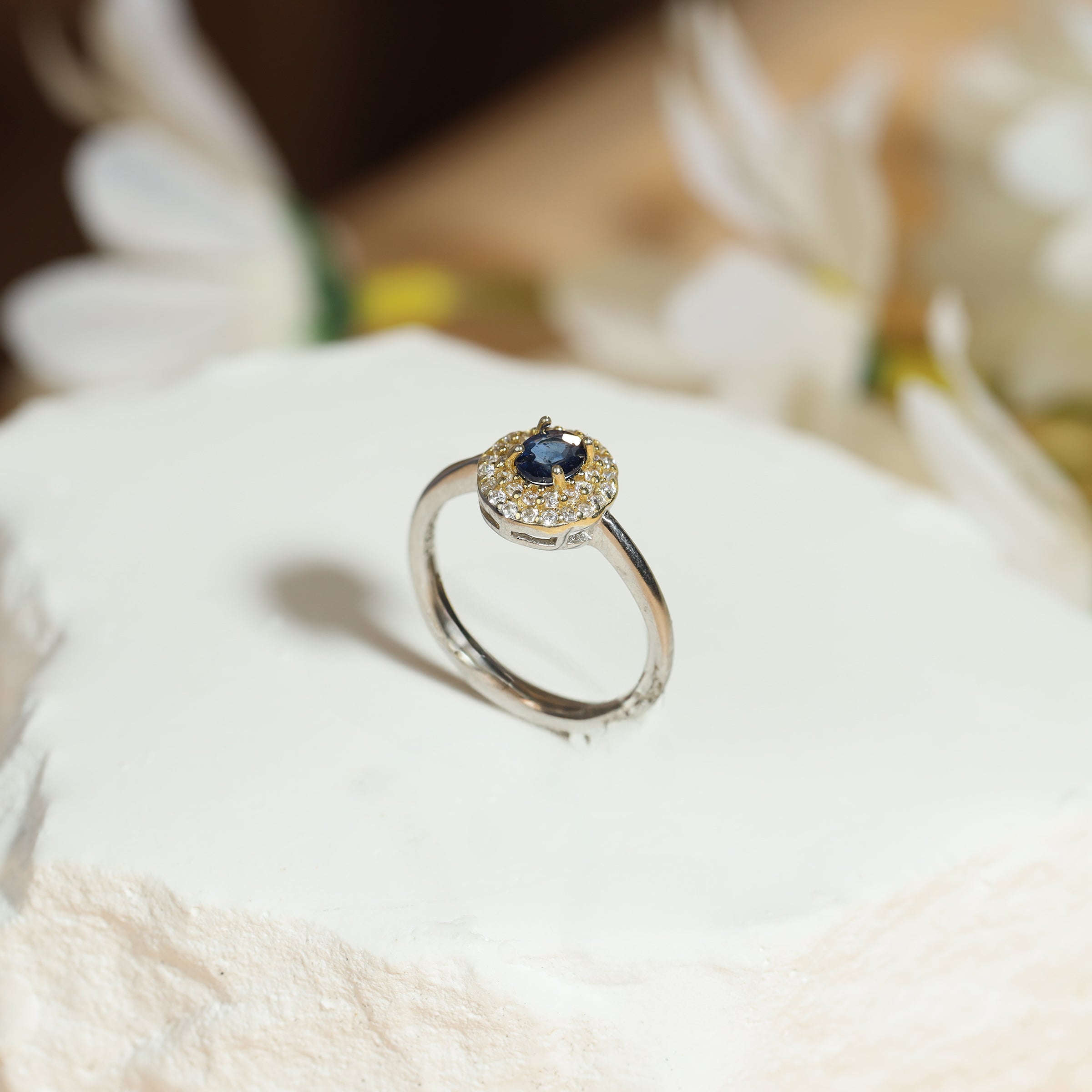 Hebes Sapphire Ring HC90147L