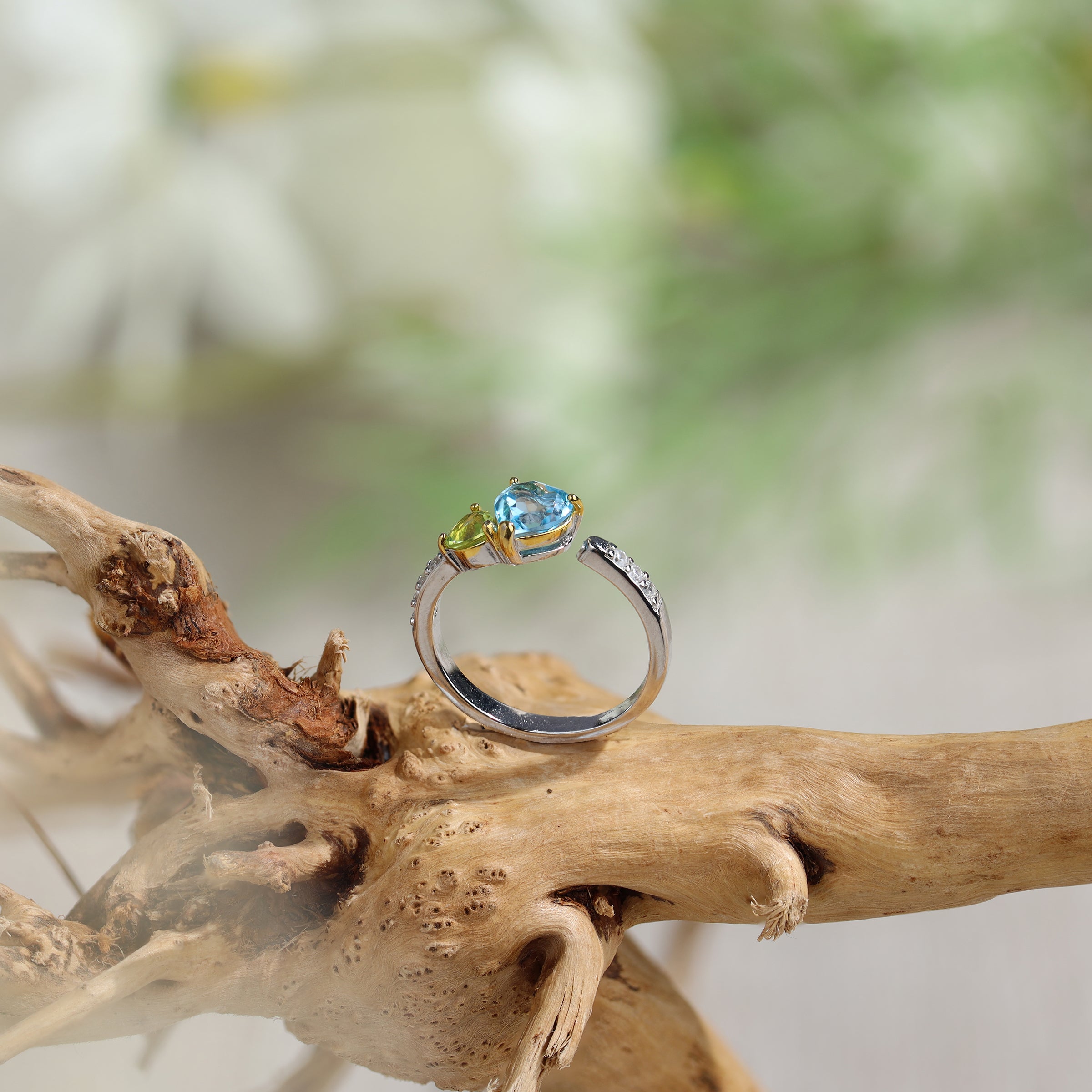 Hebes Topaz Ring HC90148L