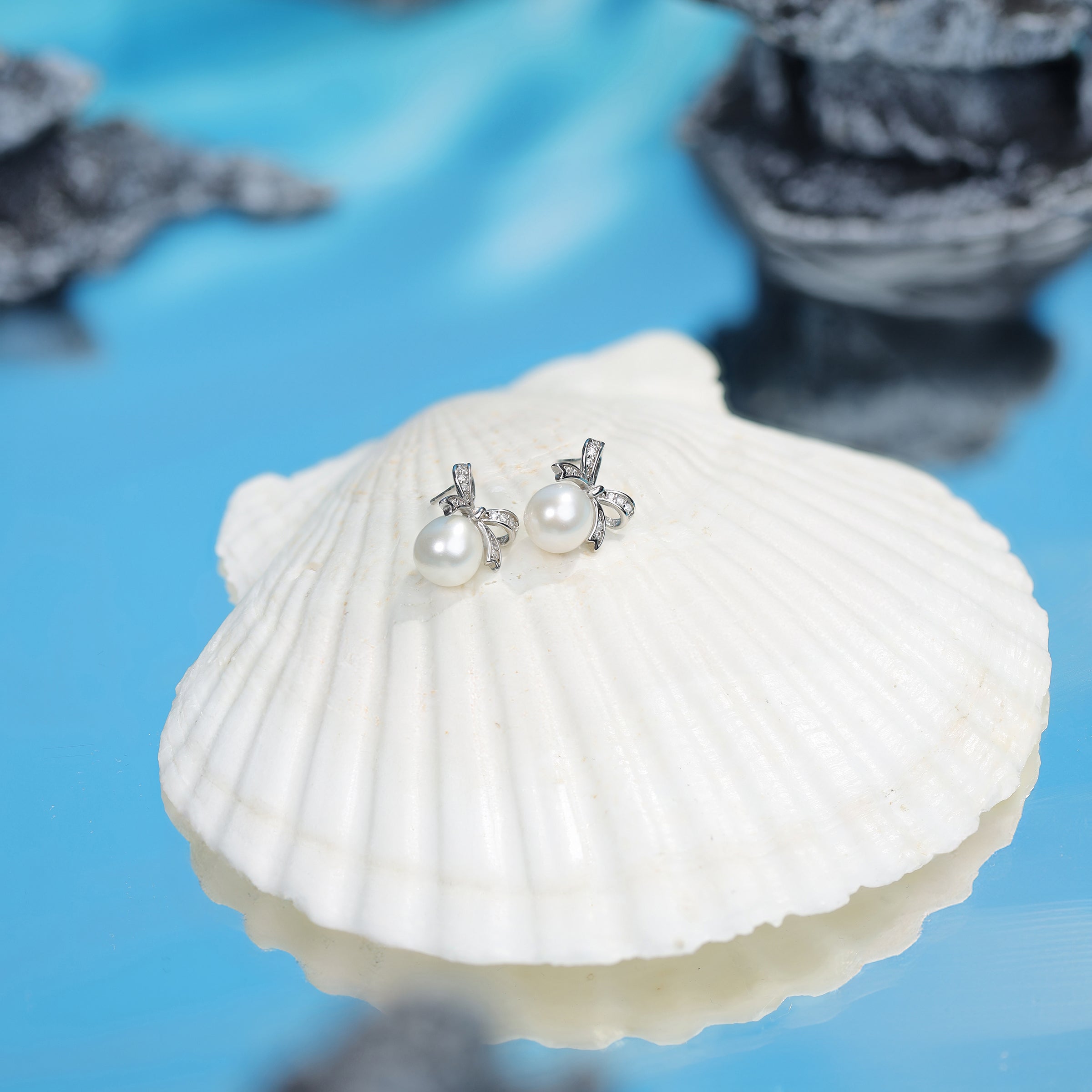 Hebes Pearl Earring HC90182L