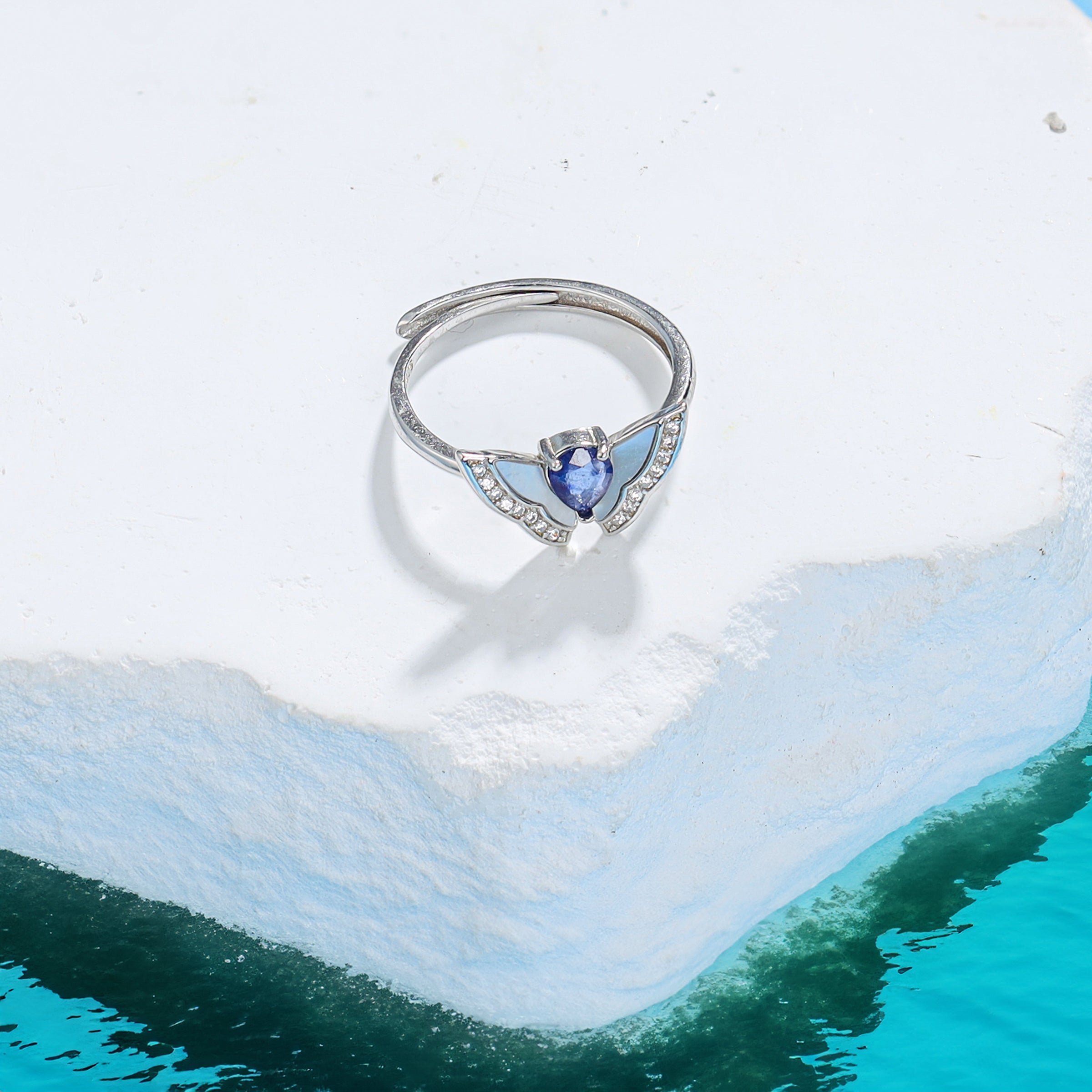 Hebes Sapphire Ring HC90204L