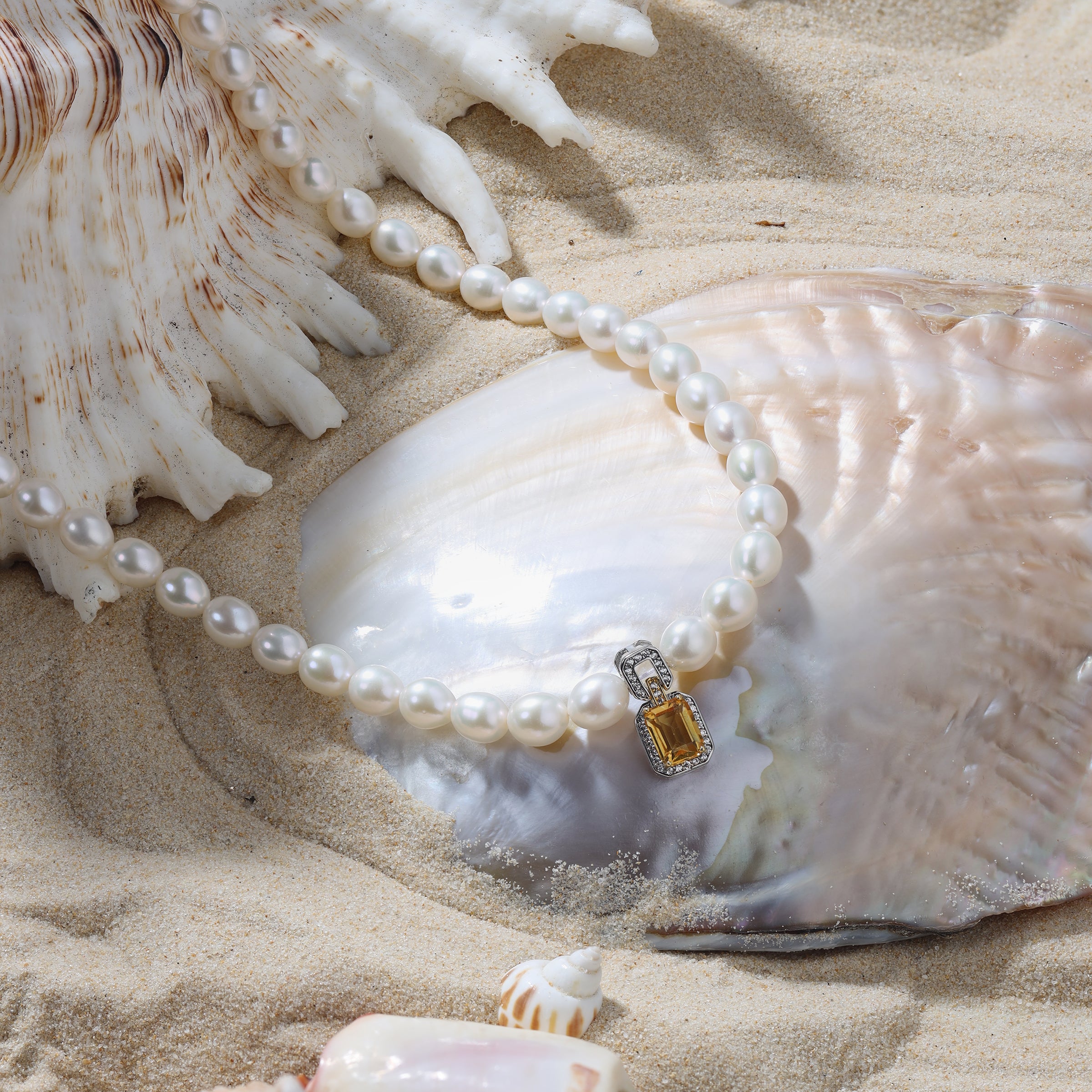 Hebes Pearl Pendant HC90326L
